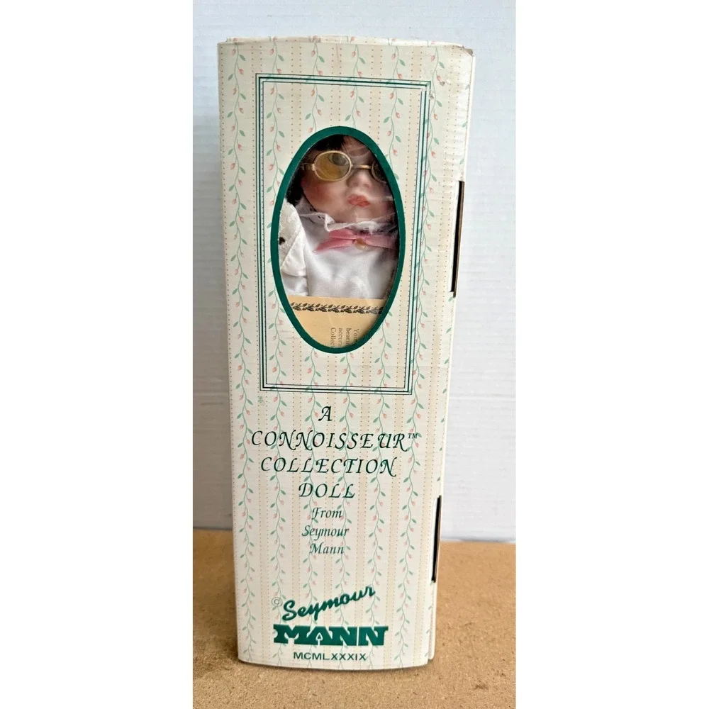 VTG‎ NIB Seymour Mann Connoisseur Collection Porcelain Doll w/Glasses